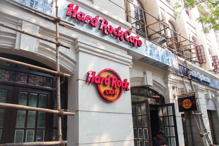 We Spotted A Hard Rock Cafe Sign & We Got All The Deetz We Spotted A Hard Rock Cafe Sign & We Got All The Deetz